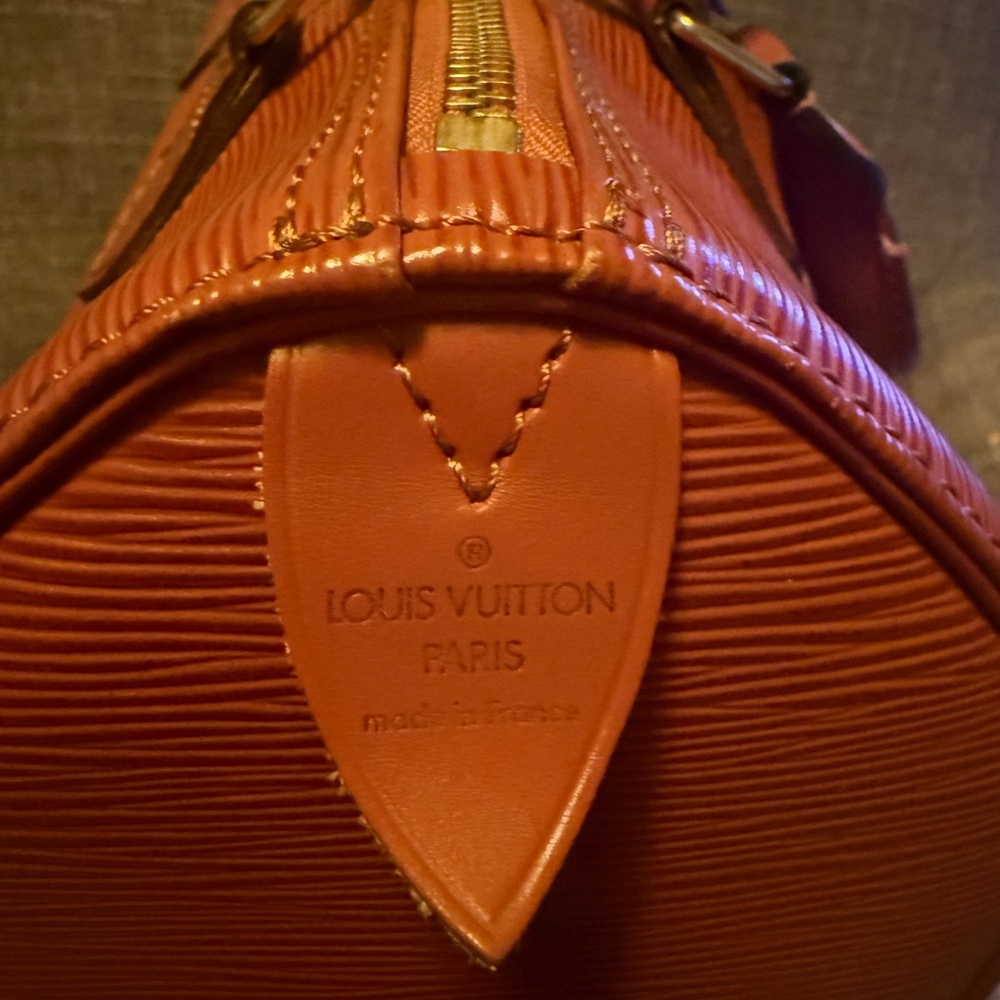 Louis Vuitton Speedy 25 Epi Leather in Kenyan Fawn - Picture 6 of 10